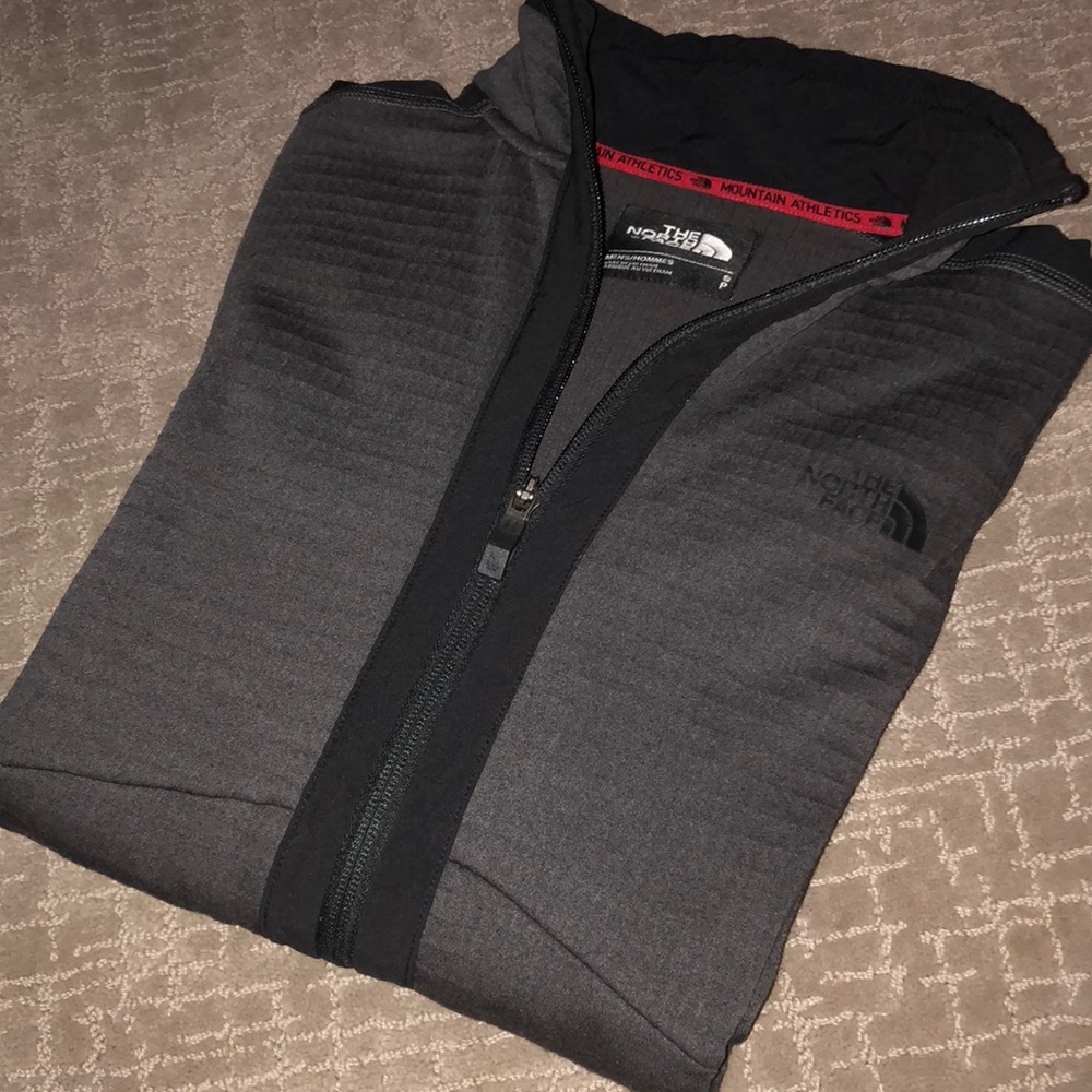 Men’s North Face Jacket Small